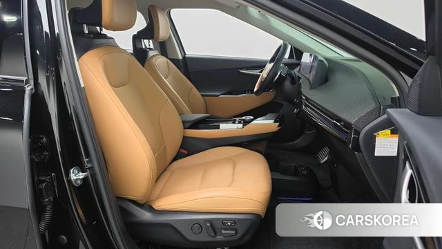 Kia EV6 2023 Черный из Кореи, фото 3