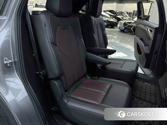 Audi Q5 e-tron 2022 Темно-серый из Китая, фото 3