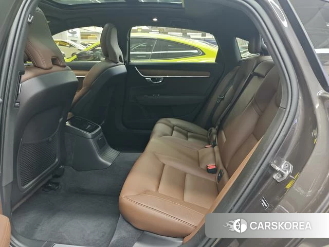 Volvo S90 PHEV 2022 Темно-серый из Китая, фото 3