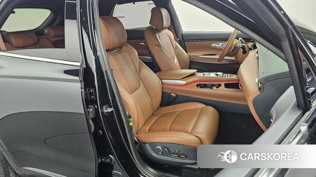 Genesis GV70 2022 Черный из Кореи, фото 3