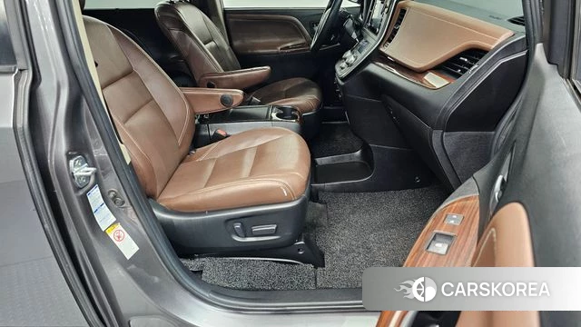 Toyota Sienna 2018 Серый из Кореи, фото 3