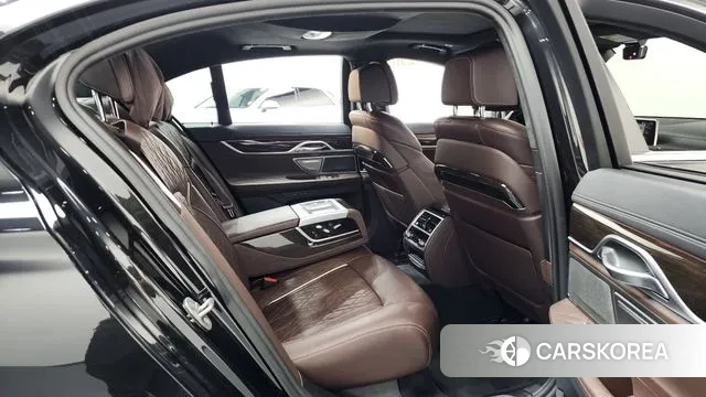 BMW 7 Series (G11) 2021 Черный из Кореи, фото 3