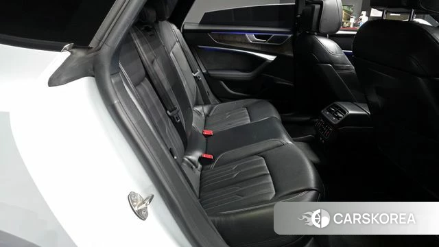 Audi A7 (4K) 2021 Белый из Кореи, фото 3