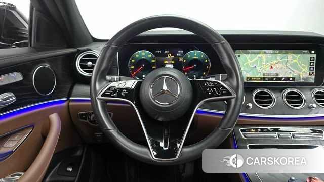 Mercedes-Benz E-Class W213 2023 Черный из Кореи, фото 3
