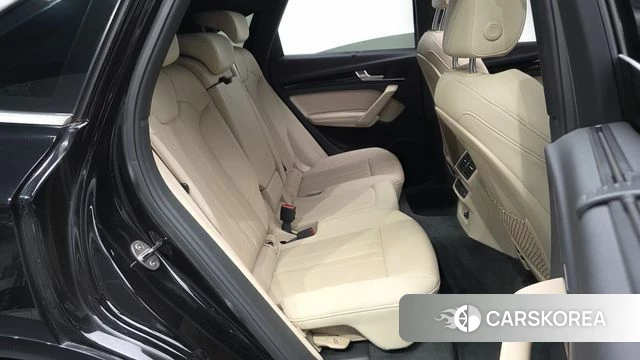 Audi Q5 (FY) 2024 Черный из Кореи, фото 3