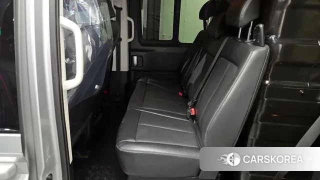 Hyundai Staria 2021 Серебряный из Кореи, фото 3