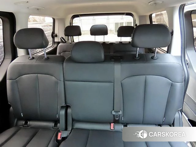 Hyundai Staria 2024 Серый из Кореи, фото 3