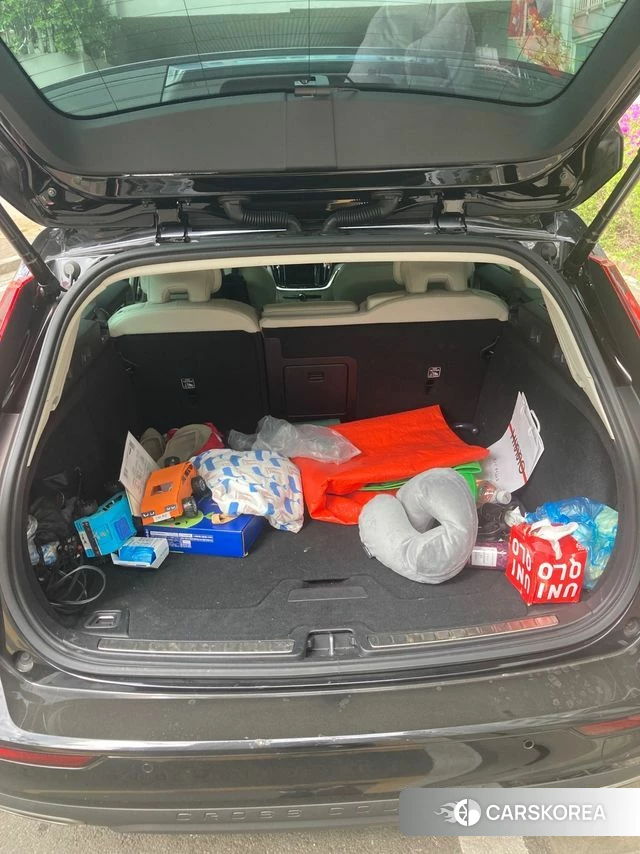 Volvo V60 Cross-Country 2nd Generation 2021 Черный из Кореи, фото 3