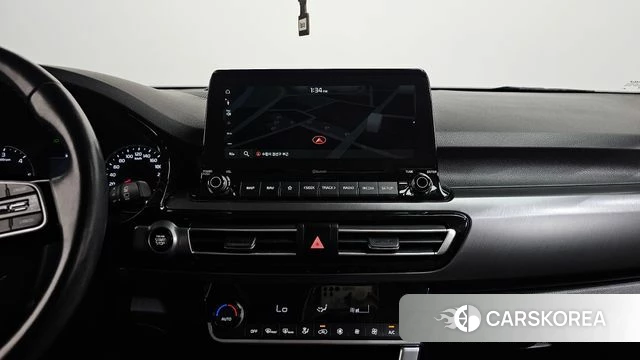 Kia Seltos 2021 Серебристо-серый из Кореи, фото 3