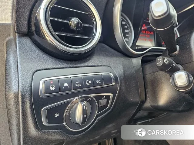 Mercedes-Benz GLC-Class X253 2018 Черный из Кореи, фото 3