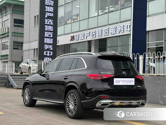 Mercedes-Benz GLC 2023 Черный из Китая, фото 3