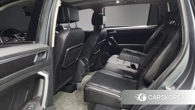 Volkswagen Tiguan Allspace 2020 Серый из Кореи, фото 3