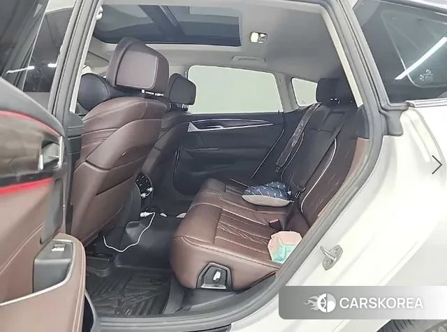 BMW 6 Series GT (G32) 2022 Белый из Кореи, фото 3