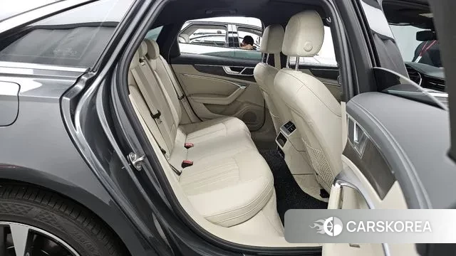 Audi A6 (C8) 2021 Серый из Кореи, фото 3