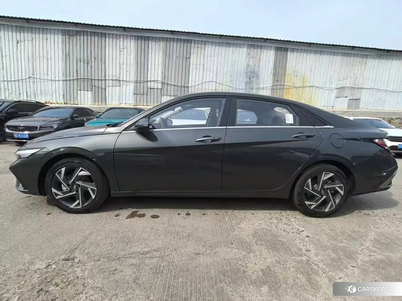 Hyundai Elantra 2026 Черный из Китая, фото 3