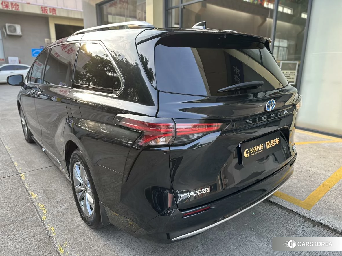 Toyota Saina 2021 Черный из Китая, фото 3