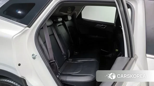 Kia Sportage 5th Generation Hybrid 2021 Белый из Кореи, фото 3