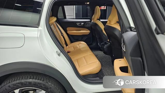 Volvo V60 Cross-Country 2nd Generation 2021 Белый из Кореи, фото 3