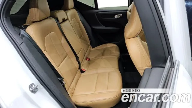 Volvo XC40 2020 Белый из Кореи, фото 3