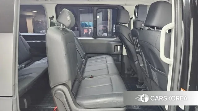 Hyundai Staria 2024 Черный из Кореи, фото 3