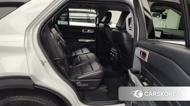 Ford Explorer 6th Generation 2021 Белый из Кореи, фото 3