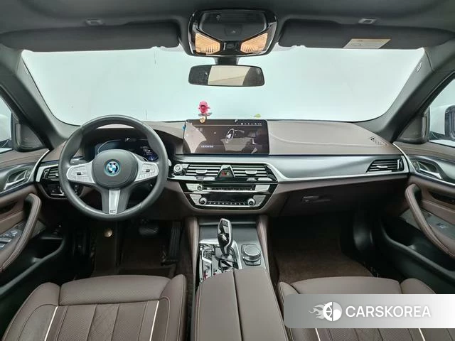 BMW 5 series PHEV 2024 Белый из Китая, фото 3