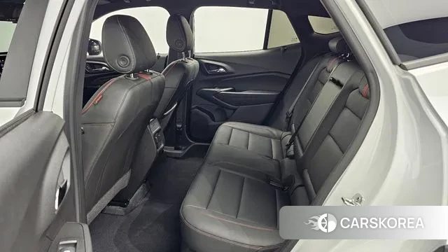 Chevrolet (GM Daewoo) Trax Crossover 2024 Белый из Кореи, фото 3