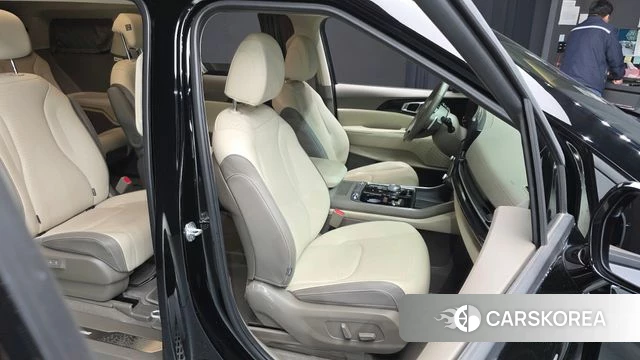 Kia The New Carnival 4th Generation 2024 Черный из Кореи, фото 3