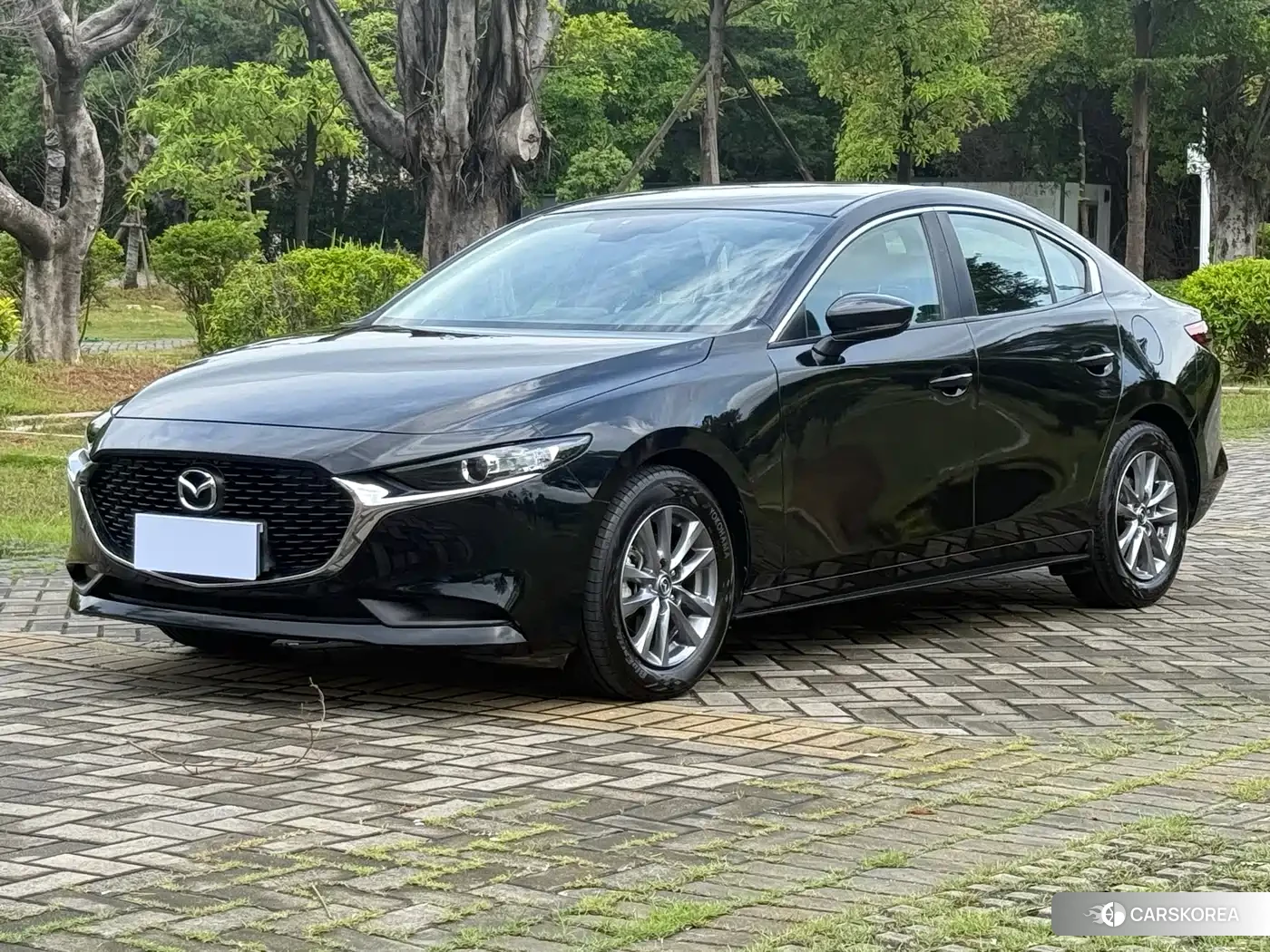 Mazda 3 2024 Черный из Китая, фото 3