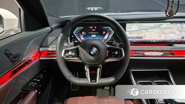 BMW 7 Series (G70) 2023 Белый из Кореи, фото 3