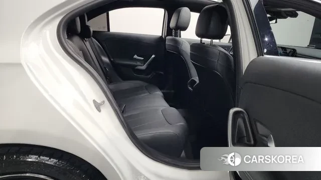 Mercedes-Benz A-Class W177 2020 Белый из Кореи, фото 3