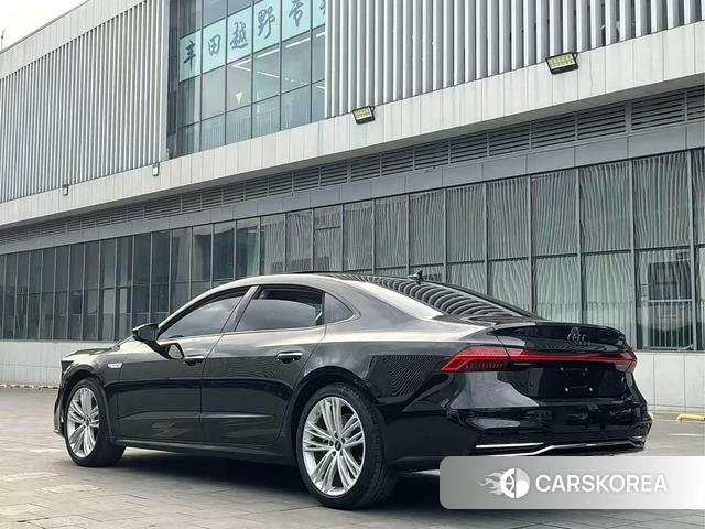 Audi A7L 2024 Черный из Китая, фото 3