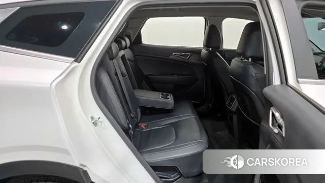 Kia Sportage 5th Generation Hybrid 2022 Белый из Кореи, фото 3