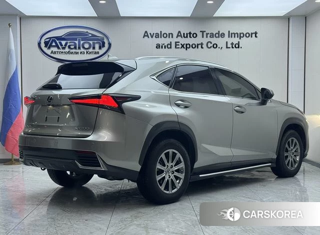 Lexus NX 2021 Серебристо-серый из Китая, фото 3