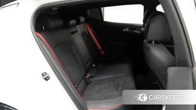 Kia Stinger Meister 2023 Белый из Кореи, фото 3