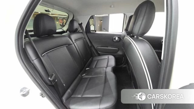 Hyundai Casper 2024 Жемчужный цвет из Кореи, фото 3