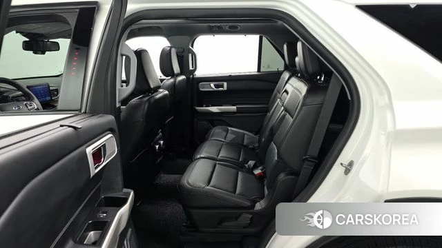Ford Explorer 6th Generation 2021 Белый из Кореи, фото 3