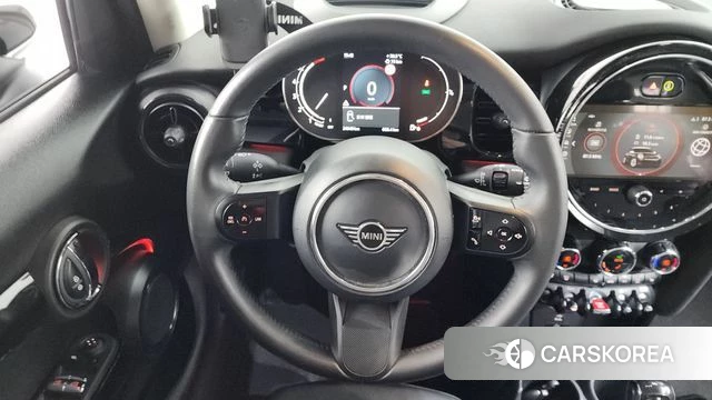 Mini Cooper 2023 Белый из Кореи, фото 3