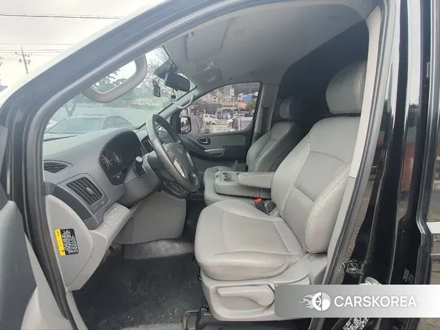 Hyundai The New Grand Starex 2020 Черный из Кореи, фото 3