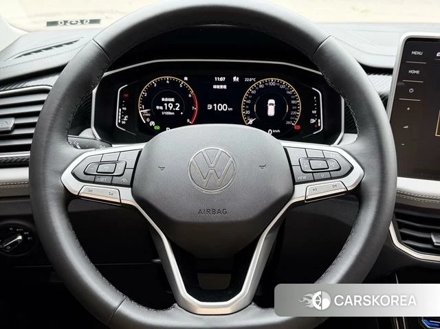 Volkswagen Tanyue 2023 Белый из Китая, фото 3