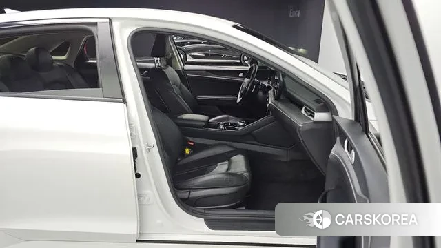 Kia K5 3rd generation 2022 Белый из Кореи, фото 3