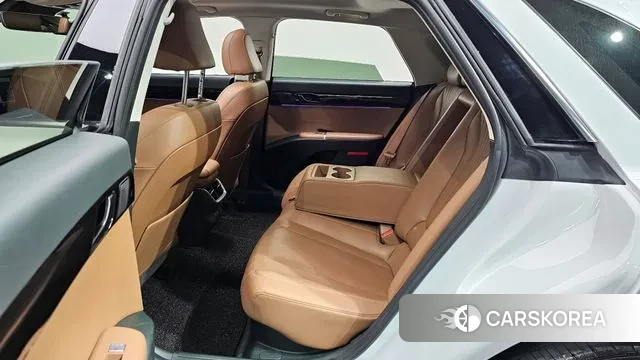 Hyundai Grandeur Hybrid (GN7) 2023 Белый из Кореи, фото 3