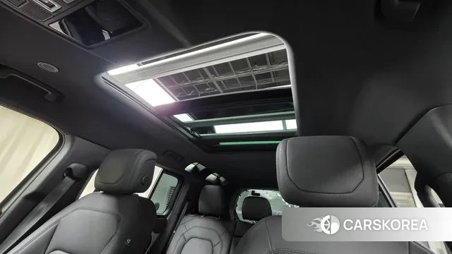 Land Rover Defender (L663) 2023 Светло-зеленый из Кореи, фото 3