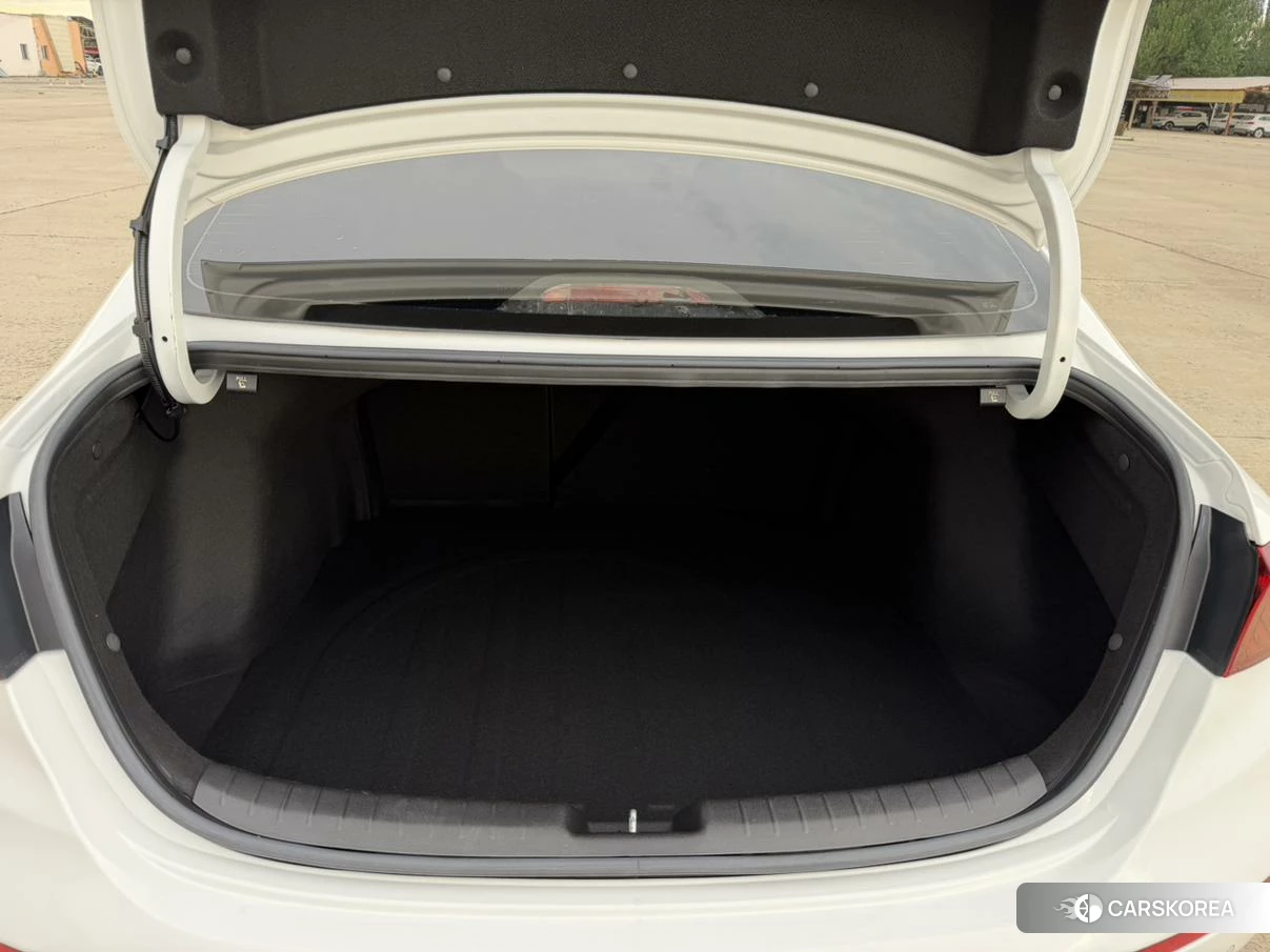Kia K3 2021 Белый из Китая, фото 3