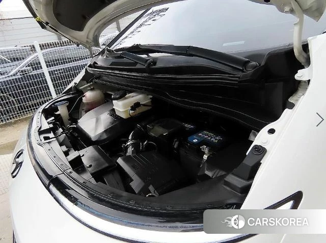 Hyundai Staria 2021 Белый из Кореи, фото 3