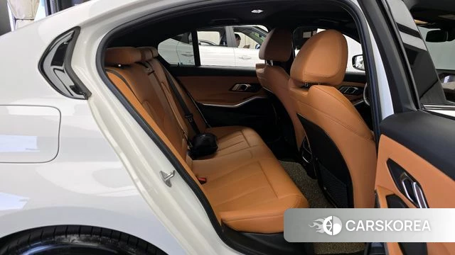 BMW 3 Series (G20) 2022 Белый из Кореи, фото 3