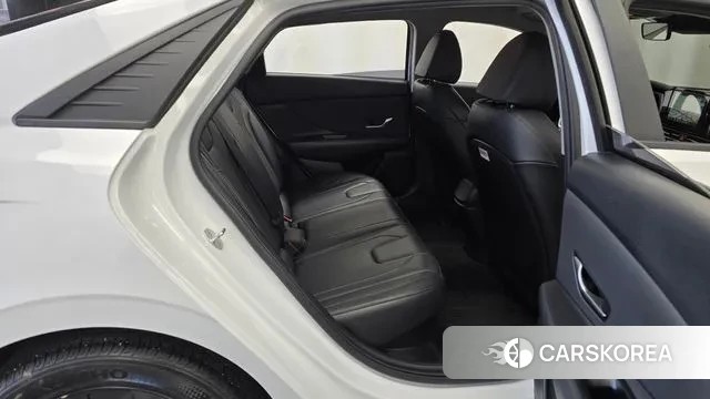 Hyundai Avante Hybrid (CN7) 2021 Белый из Кореи, фото 3