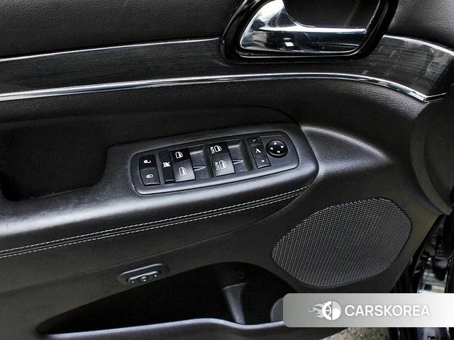 Jeep Grand Cherokee 2021 Черный из Кореи, фото 3