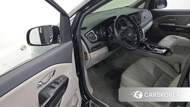 Kia The New Carnival 2018 Черный из Кореи, фото 3