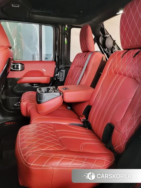 Jeep Wrangler (JL) 2018 Черный из Кореи, фото 3